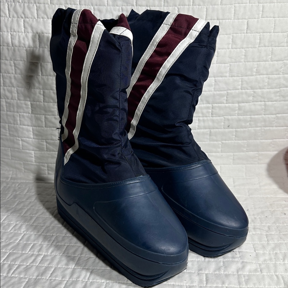 Moon Boots Vintage 1980s Men’s 9/10 Navy and Burgundy Winter Boots Made In USA